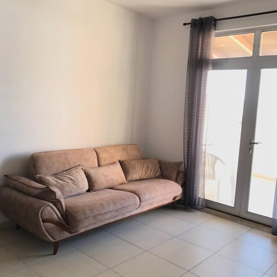 Apartaments Sunny Дуррес Екстер'єр фото